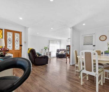 Spacious Family Home with Practical Floorplan & Expansive Yards - Photo 1