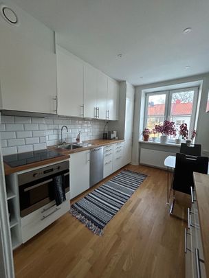 Gamla Huddingevägen, Älvsjö - Photo 1