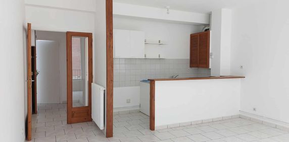 T2 BEAUVAIS CENTRE ILLE - Photo 2