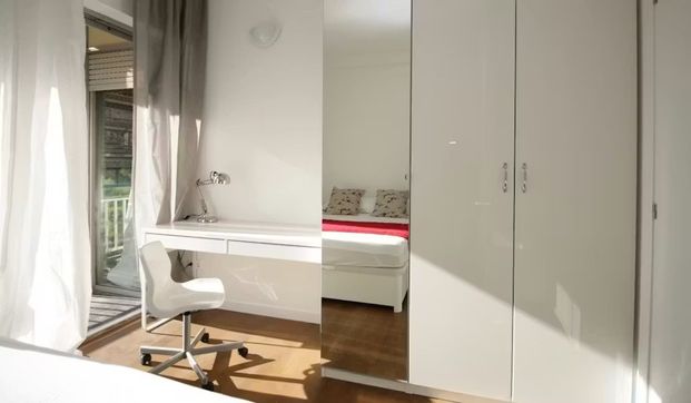 Carrer de González Tablas, Barcelona, Catalonia 08034 - Photo 1