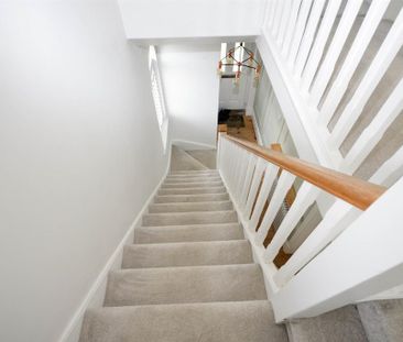 3 bedroom semi-detached house to rent - Photo 2