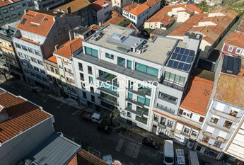 T4 Penthouse de charme com 2 terraços aos Aliados