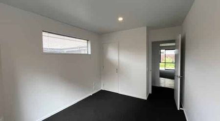 Gorgeous 2 Bedroom Home in the Heart of Addington - Photo 3