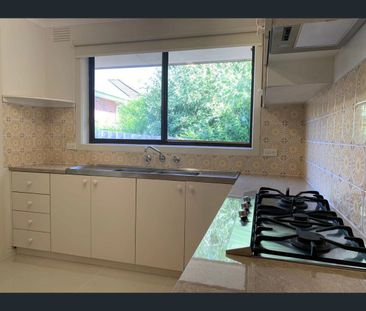 3/33 Shannon Street, Box Hill North, Vic 3129 - Photo 6