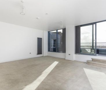 3 bedroom apartment to rent - Photo 2