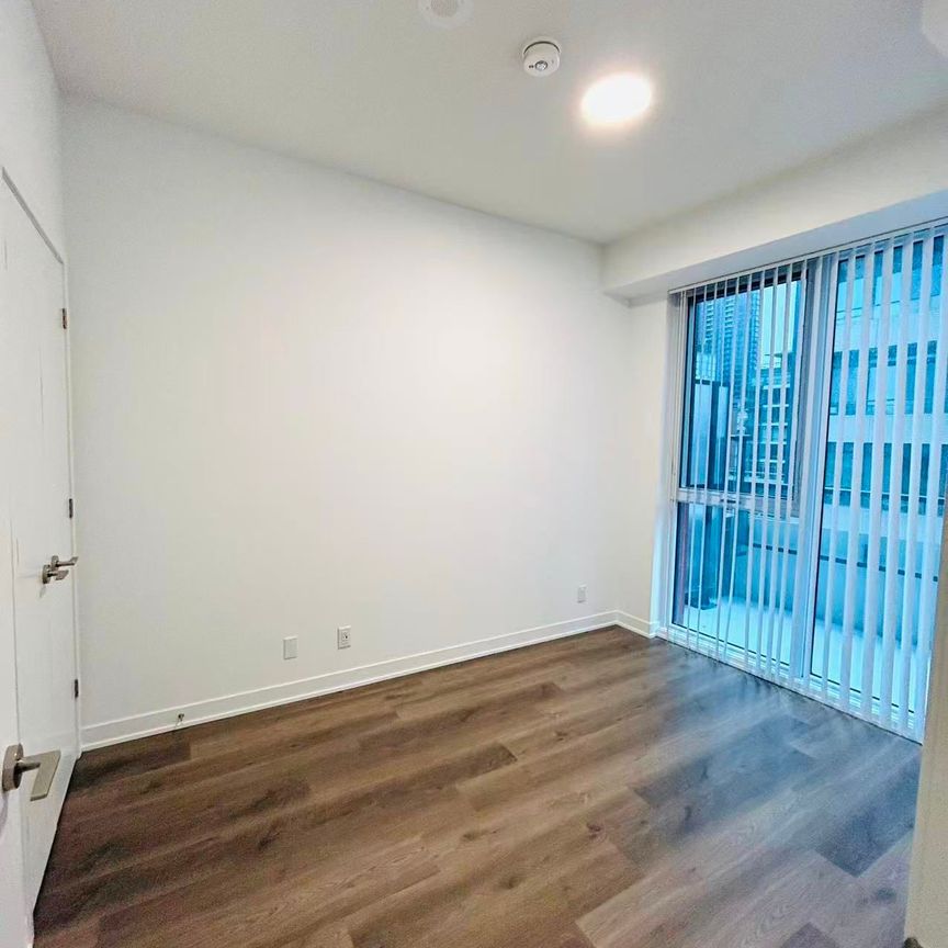 For Lease - 180 Front Street Unit# 1112, Toronto, Ontario - Photo 1