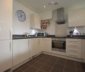 2 Bedrooms Flat to rent in Cowdrey Mews, Bellingham, London SE6 | £ 294 - Photo 1