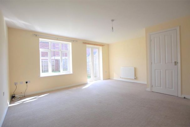 3 bedroom terraced house to rent - Photo 1