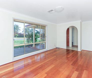 106 Dalman Parkway Glenfield Park NSW - Photo 3