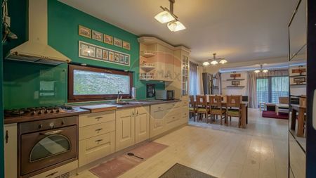 Proprietate pe 2 nivele, în casă, de închiriat – Str... - Photo 5