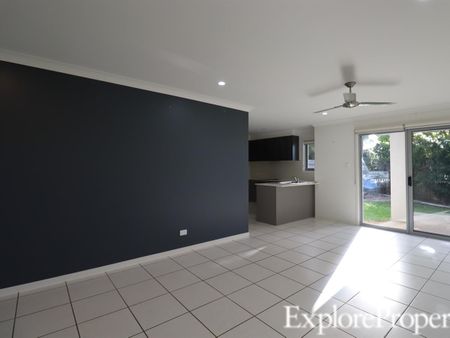 Two bedroom executive style Townhouse in Ooralea - Photo 3