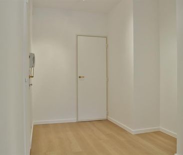 Appartement - à louer - Photo 3