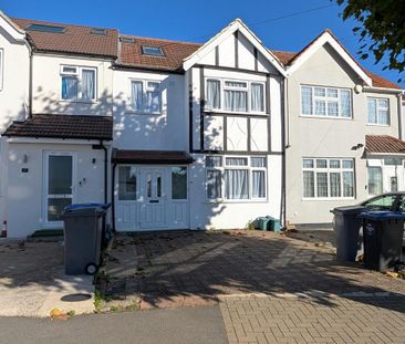 4 bedroom terraced house to rent - Photo 1