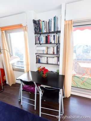 Logement à Paris, Location meublée - Photo 1