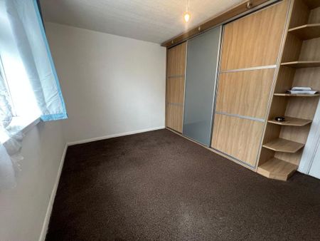 2 bedroom maisonette to rent - Photo 4