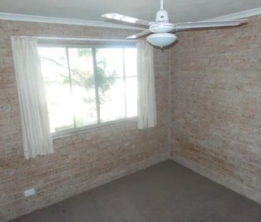 “SPACIOUS TWO BED UNIT IN QUIET BLOCK AND CONVENIENT LOCATION” - Photo 2