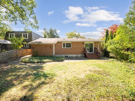 For Lease - 3577 Gallager Drive Unit# Main, Mississauga, Ontario - Photo 2