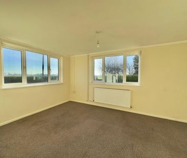 3 bedroom detached bungalow to rent - Photo 5