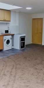 Stamford Street Central, Ashton-under-lyne, OL6 - Photo 3