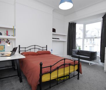 Headland Park, Plymouth - Photo 3