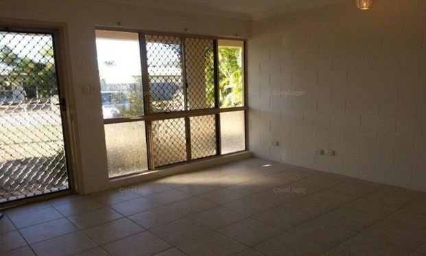 Affordable, Family-Friendly Living in a Quiet Cul-de-Sac - Photo 1