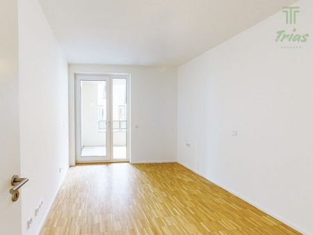 Helle und großzügige 3-Zimmer-Wohnung mit Einbauküche und zwei Dachterrassen! - Photo 2