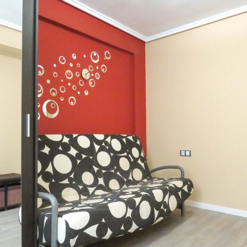 For Rent a spacious flat in Tavernes Blanques, at the entrance to the town and very close to Valenc - Foto 1