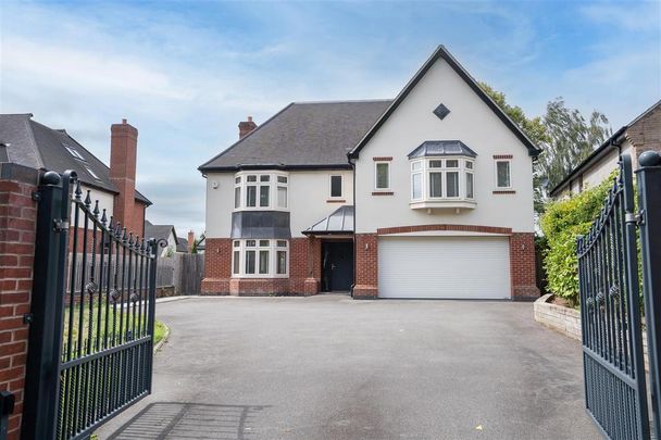 5 bedroom detached house to rent - Photo 1