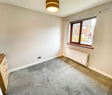 118 Glenwood Court, Lisburn, BT28 3WD - Photo 3