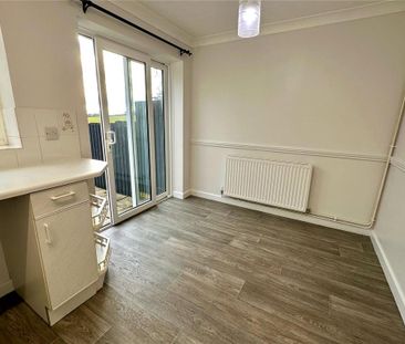 2 bedroom end of terrace house to rent - Photo 2