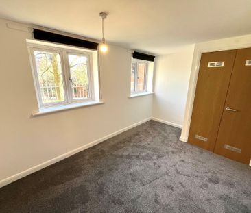 Short Stairs, Nottingham - Photo 2