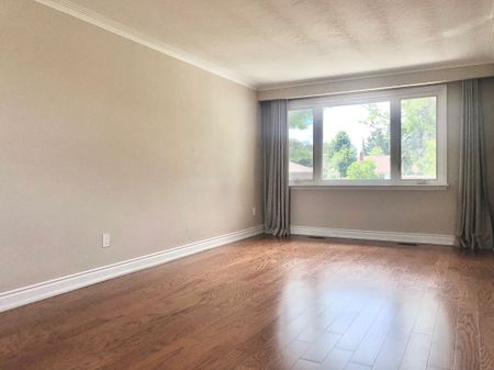 For Lease - 529 Third Line Unit# Main, Oakville, Ontario - Photo 2