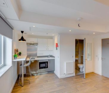 Studio to rent - Photo 6