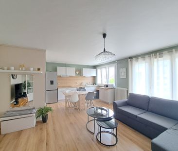 Location Appartement 4 pièces 81m² TROYES 10000 - Photo 2
