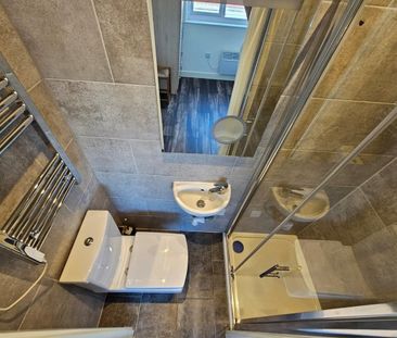 Studio Flat, Matthews Road, UB6 - Photo 5