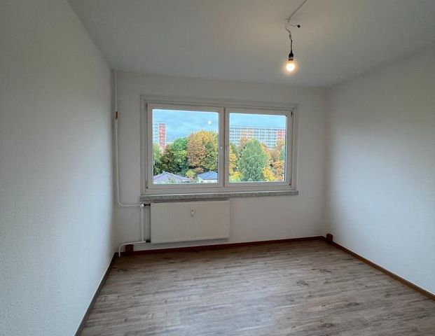 FRISCH SANIERTE 3-ZIMMER WOHNUNG - Moderne EBK/Bad & Balkon - Foto 1