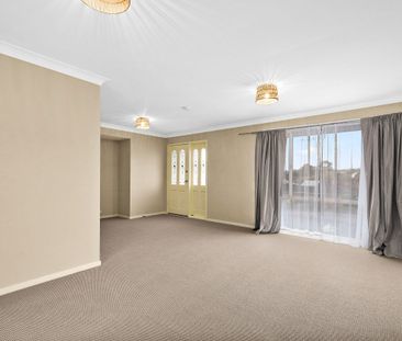 24 Durras Close, Flinders, NSW 2529 - Photo 1