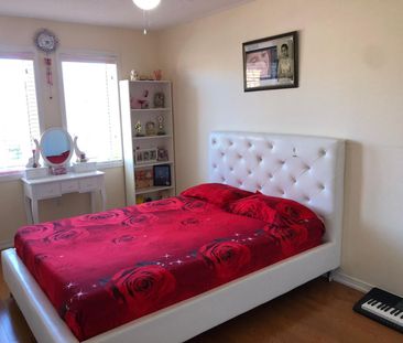 For Lease - 90 Templehill Road, Brampton, Ontario - Photo 4