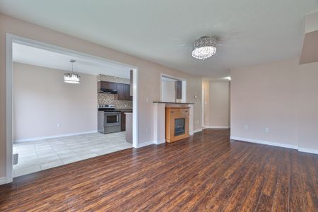 For Lease - 1398 Hunter Street, Innisfil, Ontario - Photo 3