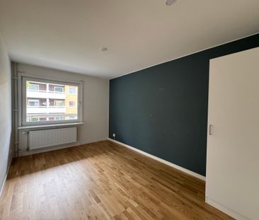 Dunderbacksvägen, Finspång - Photo 2
