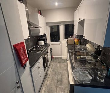 Room in a Shared House, Hillbrook Road, SW17 - Photo 4