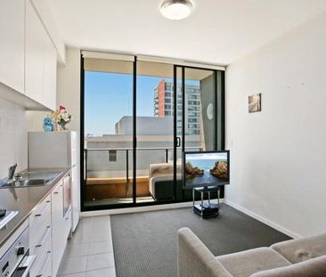 Air-conditioned studio apartment with city views. Great lifestyle l... - Photo 6