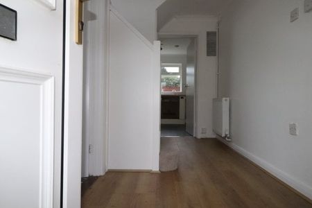 Colne View, CO16, Property for rent - Photo 5