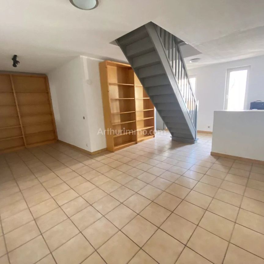 Location Appartement 4 pièces 66 m2 à Aubagne - Photo 1