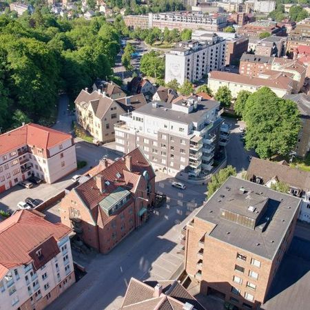 Hel våning i anrik fastighet i centrala Borås - Photo 3