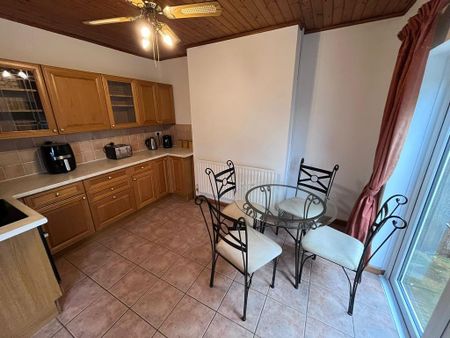 3 bedroom semi-detached house to rent - Photo 5