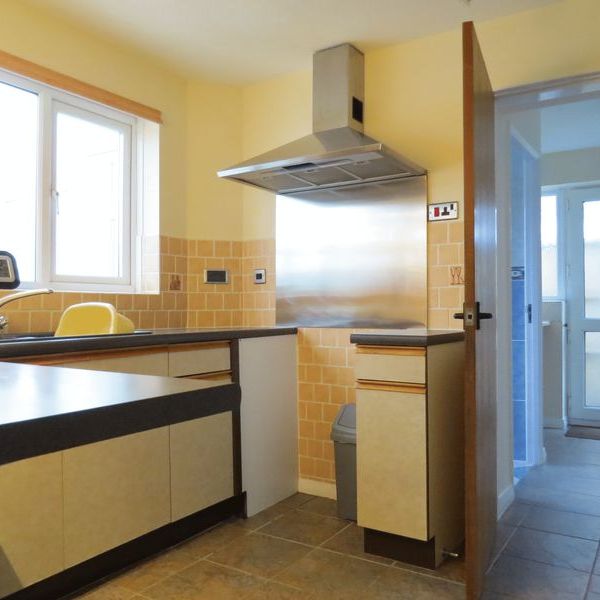 Swift Close, Sundorne, Shrewsbury, SY1 4UQ - Photo 1