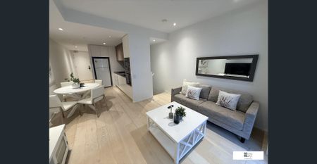 Duplex apartment with 3 bedrooms & 2 balconies - Available Now! - Photo 2