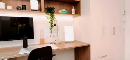 Accessible Single Bedroom - Photo 2