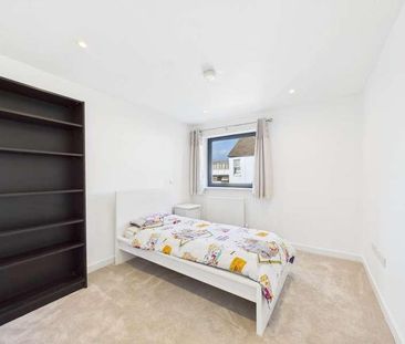 Arun Court, Station Close, Horsham, RH13 - Photo 4